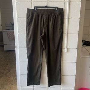 Brand New Uniqlo Dark Green Stretch Flannel Easy Ankle Pant